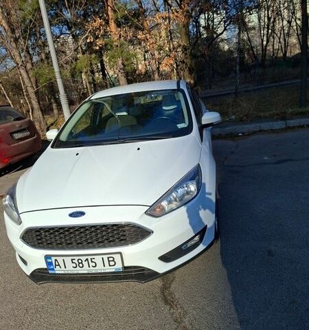 Белый Форд Фокус, объемом двигателя 1 л и пробегом 108 тыс. км за 9500 $, фото 4 на Automoto.ua