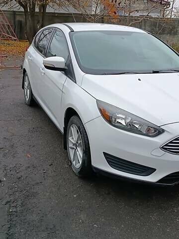 Білий Форд Фокус, об'ємом двигуна 2 л та пробігом 189 тис. км за 8600 $, фото 2 на Automoto.ua