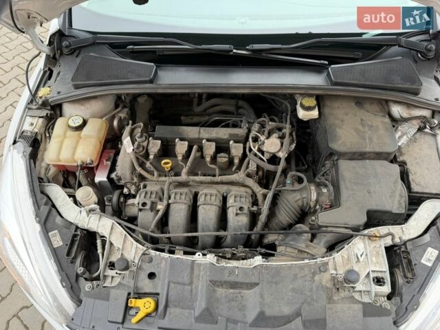 Белый Форд Фокус, объемом двигателя 2 л и пробегом 111 тыс. км за 7999 $, фото 16 на Automoto.ua
