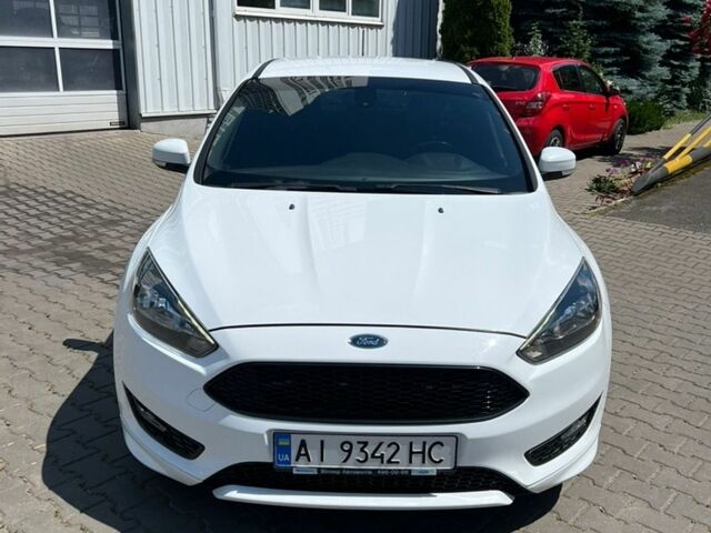 Білий Форд Фокус, об'ємом двигуна 1.5 л та пробігом 180 тис. км за 10800 $, фото 3 на Automoto.ua