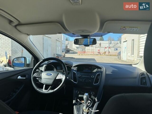 Білий Форд Фокус, об'ємом двигуна 1 л та пробігом 93 тис. км за 11100 $, фото 5 на Automoto.ua
