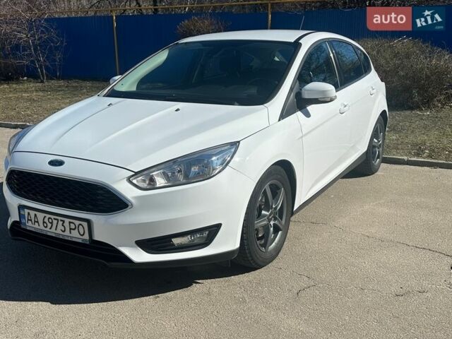 Білий Форд Фокус, об'ємом двигуна 1 л та пробігом 93 тис. км за 11100 $, фото 7 на Automoto.ua