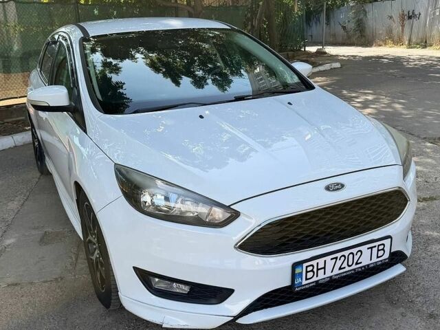 Білий Форд Фокус, об'ємом двигуна 2 л та пробігом 120 тис. км за 8500 $, фото 3 на Automoto.ua