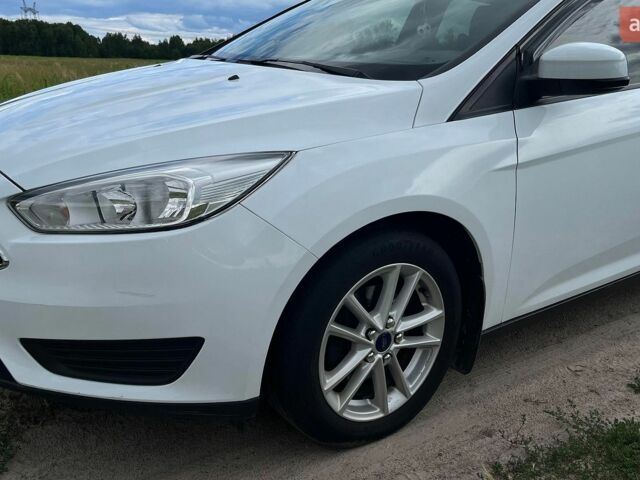 Білий Форд Фокус, об'ємом двигуна 1.6 л та пробігом 127 тис. км за 13300 $, фото 5 на Automoto.ua