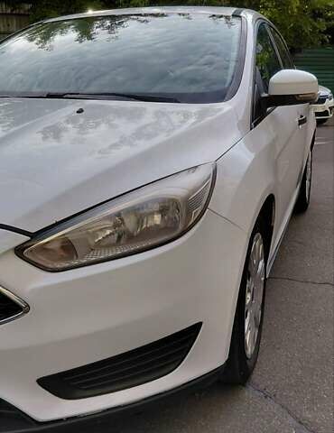 Белый Форд Фокус, объемом двигателя 1.5 л и пробегом 178 тыс. км за 7600 $, фото 6 на Automoto.ua