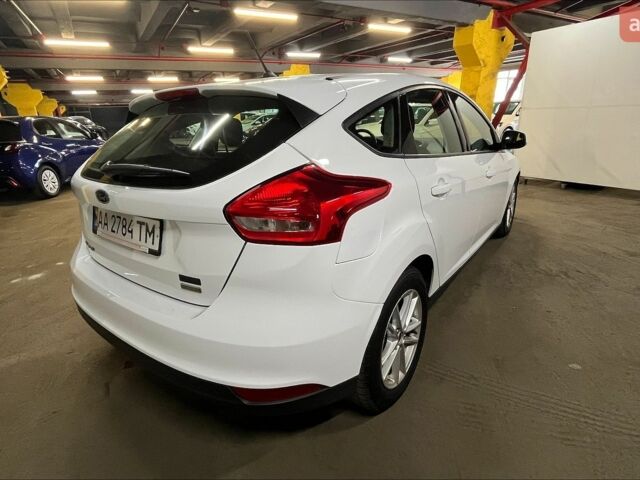 Білий Форд Фокус, об'ємом двигуна 1 л та пробігом 99 тис. км за 8200 $, фото 4 на Automoto.ua