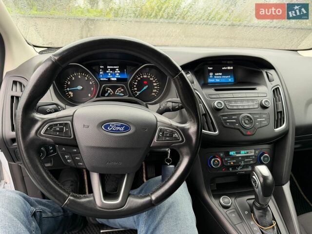 Білий Форд Фокус, об'ємом двигуна 1 л та пробігом 95 тис. км за 9500 $, фото 22 на Automoto.ua