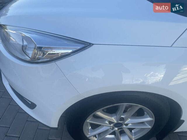 Белый Форд Фокус, объемом двигателя 1 л и пробегом 92 тыс. км за 11000 $, фото 9 на Automoto.ua