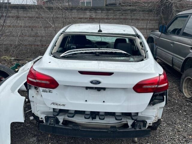 Білий Форд Фокус, об'ємом двигуна 0 л та пробігом 2 тис. км за 2500 $, фото 7 на Automoto.ua