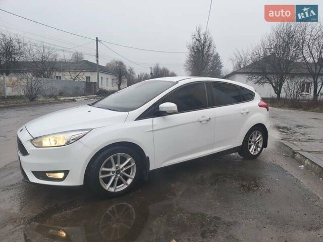 Белый Форд Фокус, объемом двигателя 1.5 л и пробегом 216 тыс. км за 9500 $, фото 1 на Automoto.ua