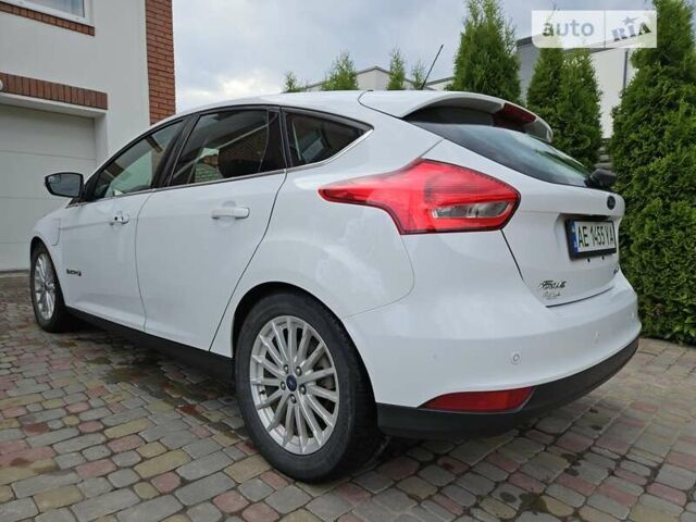 Білий Форд Фокус, об'ємом двигуна 0 л та пробігом 79 тис. км за 7200 $, фото 4 на Automoto.ua