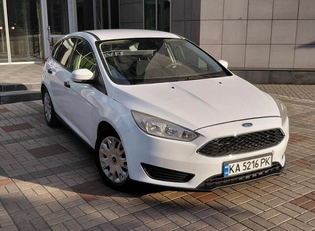 Белый Форд Фокус, объемом двигателя 1.5 л и пробегом 167 тыс. км за 7600 $, фото 6 на Automoto.ua