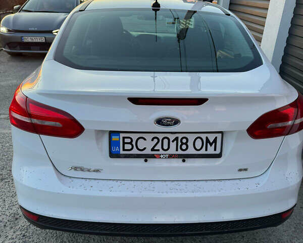 Белый Форд Фокус, объемом двигателя 2 л и пробегом 58 тыс. км за 6850 $, фото 3 на Automoto.ua