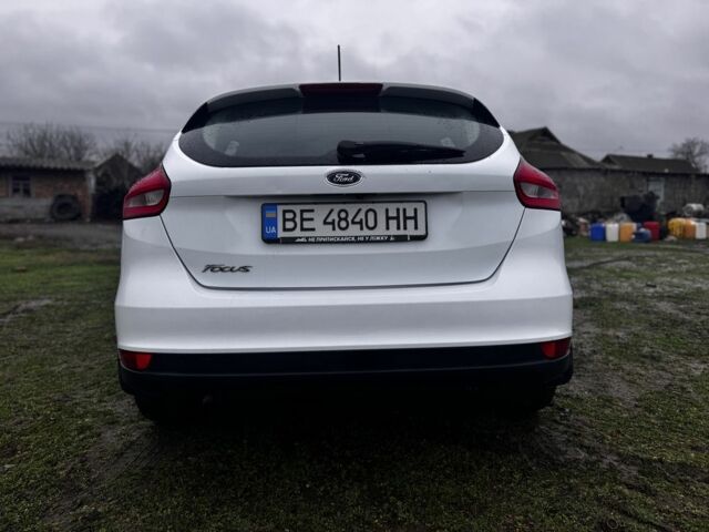Белый Форд Фокус, объемом двигателя 1.5 л и пробегом 211 тыс. км за 9800 $, фото 3 на Automoto.ua
