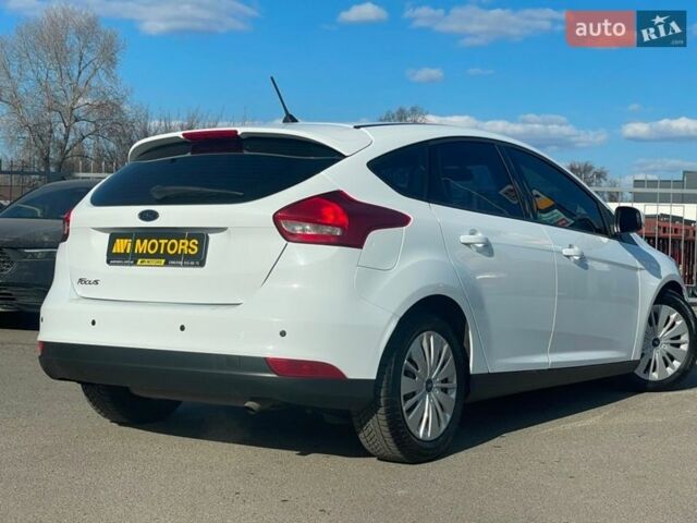 Білий Форд Фокус, об'ємом двигуна 1.6 л та пробігом 141 тис. км за 9500 $, фото 19 на Automoto.ua