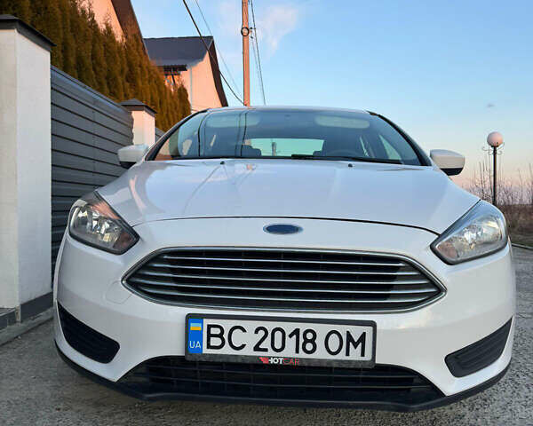 Белый Форд Фокус, объемом двигателя 2 л и пробегом 58 тыс. км за 6850 $, фото 4 на Automoto.ua