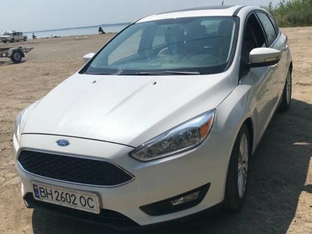 Білий Форд Фокус, об'ємом двигуна 2 л та пробігом 175 тис. км за 9900 $, фото 1 на Automoto.ua