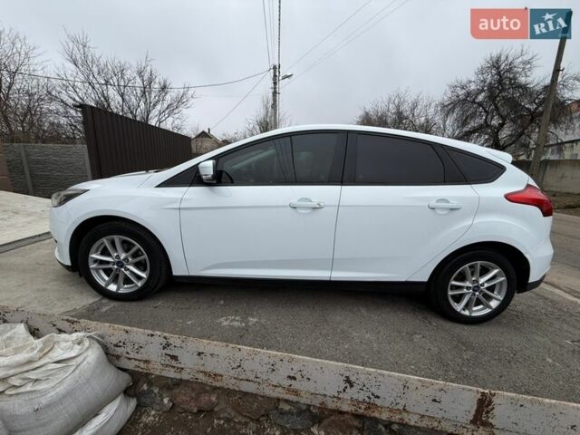 Белый Форд Фокус, объемом двигателя 1 л и пробегом 212 тыс. км за 8450 $, фото 4 на Automoto.ua