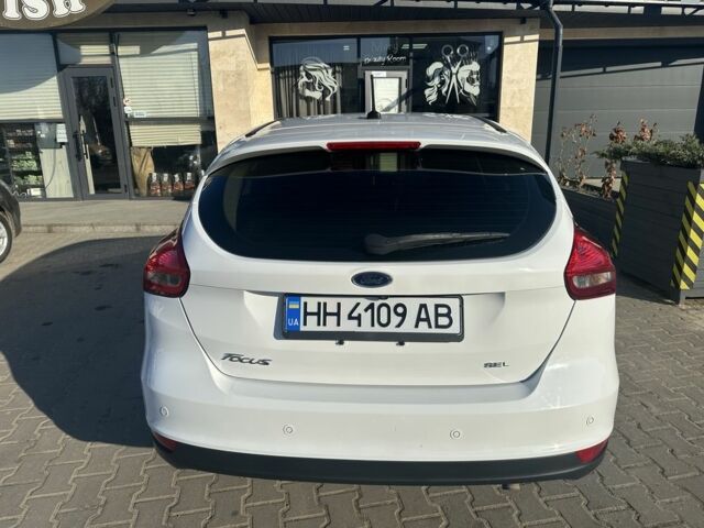 Белый Форд Фокус, объемом двигателя 2 л и пробегом 158 тыс. км за 8800 $, фото 21 на Automoto.ua