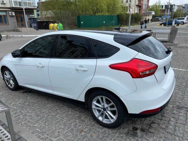 Белый Форд Фокус, объемом двигателя 2 л и пробегом 182 тыс. км за 8200 $, фото 3 на Automoto.ua