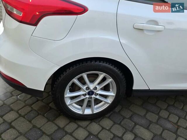Белый Форд Фокус, объемом двигателя 2 л и пробегом 149 тыс. км за 7650 $, фото 28 на Automoto.ua