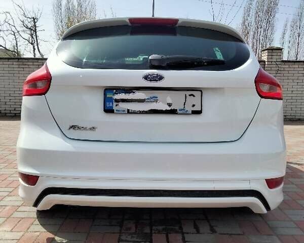 Белый Форд Фокус, объемом двигателя 1.5 л и пробегом 161 тыс. км за 12500 $, фото 7 на Automoto.ua