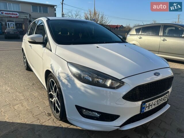 Белый Форд Фокус, объемом двигателя 2 л и пробегом 158 тыс. км за 8350 $, фото 8 на Automoto.ua