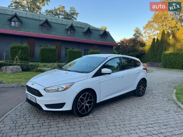 Білий Форд Фокус, об'ємом двигуна 2 л та пробігом 87 тис. км за 8500 $, фото 2 на Automoto.ua
