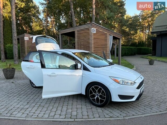 Білий Форд Фокус, об'ємом двигуна 2 л та пробігом 87 тис. км за 8500 $, фото 10 на Automoto.ua