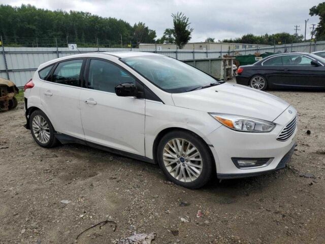 Білий Форд Фокус, об'ємом двигуна 0 л та пробігом 77 тис. км за 900 $, фото 3 на Automoto.ua