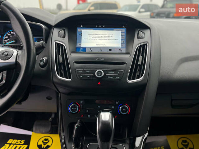 Белый Форд Фокус, объемом двигателя 0 л и пробегом 136 тыс. км за 11800 $, фото 19 на Automoto.ua