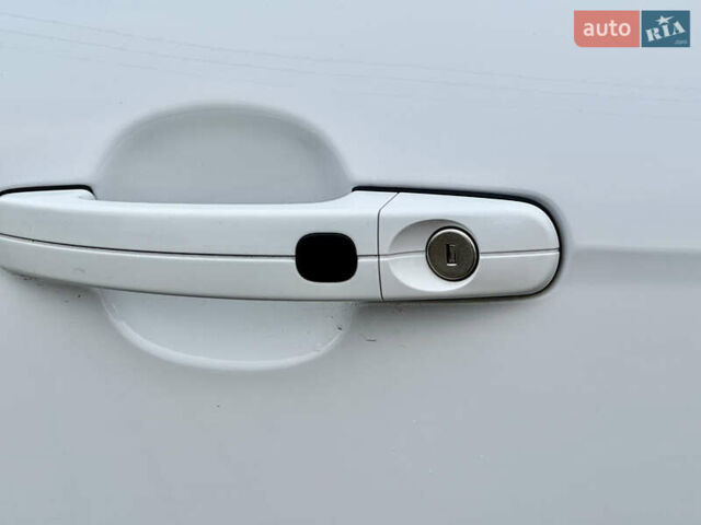 Белый Форд Фокус, объемом двигателя 0 л и пробегом 74 тыс. км за 9999 $, фото 11 на Automoto.ua