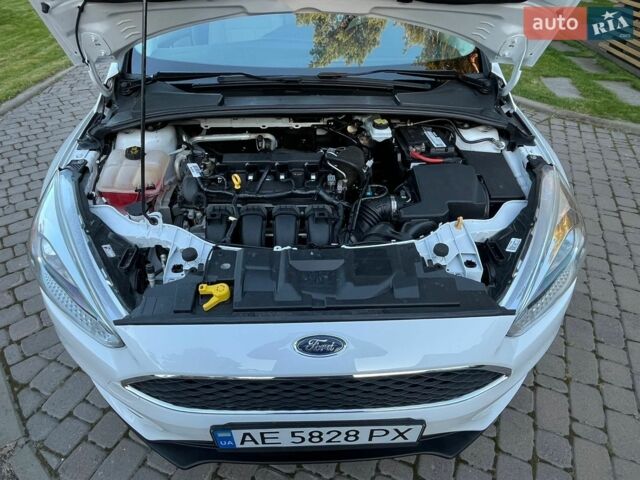 Білий Форд Фокус, об'ємом двигуна 2 л та пробігом 87 тис. км за 8500 $, фото 21 на Automoto.ua