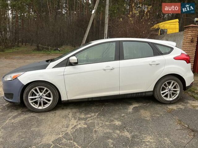 Белый Форд Фокус, объемом двигателя 2 л и пробегом 141 тыс. км за 8000 $, фото 2 на Automoto.ua