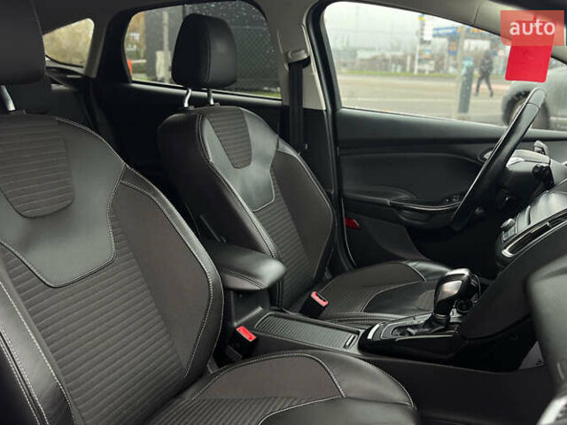 Белый Форд Фокус, объемом двигателя 0 л и пробегом 136 тыс. км за 11800 $, фото 8 на Automoto.ua