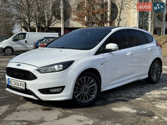 Белый Форд Фокус, объемом двигателя 1.5 л и пробегом 205 тыс. км за 11000 $, фото 5 на Automoto.ua