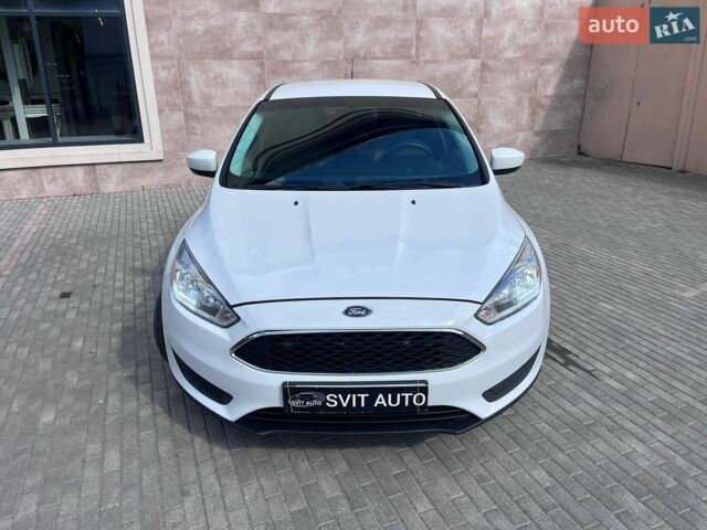 Білий Форд Фокус, об'ємом двигуна 2 л та пробігом 154 тис. км за 8700 $, фото 4 на Automoto.ua