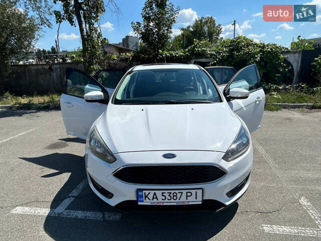 Белый Форд Фокус, объемом двигателя 2 л и пробегом 71 тыс. км за 13365 $, фото 17 на Automoto.ua