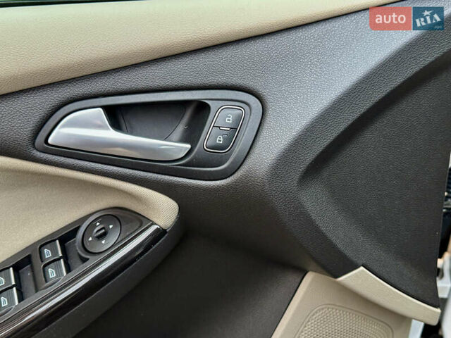 Белый Форд Фокус, объемом двигателя 0 л и пробегом 74 тыс. км за 9999 $, фото 44 на Automoto.ua