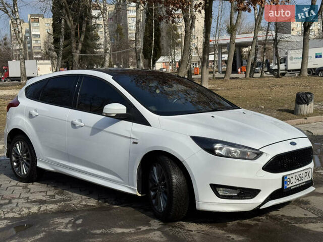 Белый Форд Фокус, объемом двигателя 1.5 л и пробегом 205 тыс. км за 11000 $, фото 2 на Automoto.ua