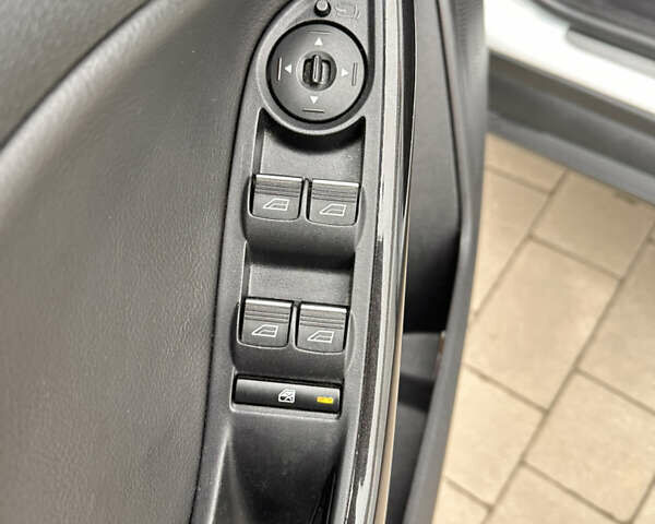 Белый Форд Фокус, объемом двигателя 0 л и пробегом 136 тыс. км за 10750 $, фото 27 на Automoto.ua