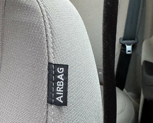 Белый Форд Фокус, объемом двигателя 0 л и пробегом 74 тыс. км за 9999 $, фото 53 на Automoto.ua