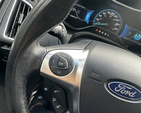 Белый Форд Фокус, объемом двигателя 0 л и пробегом 135 тыс. км за 12200 $, фото 17 на Automoto.ua