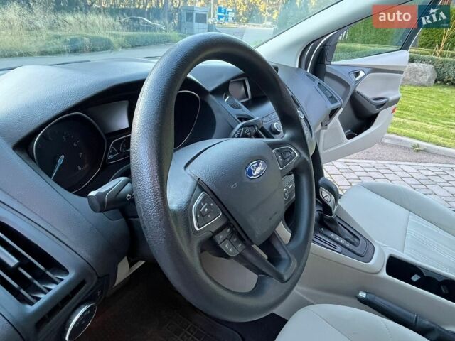 Білий Форд Фокус, об'ємом двигуна 2 л та пробігом 87 тис. км за 8500 $, фото 19 на Automoto.ua