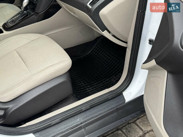 Белый Форд Фокус, объемом двигателя 0 л и пробегом 74 тыс. км за 9999 $, фото 77 на Automoto.ua