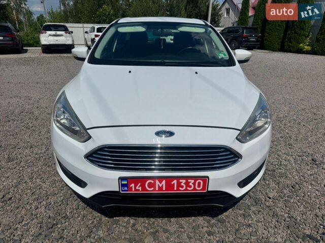 Белый Форд Фокус, объемом двигателя 2 л и пробегом 132 тыс. км за 9200 $, фото 2 на Automoto.ua