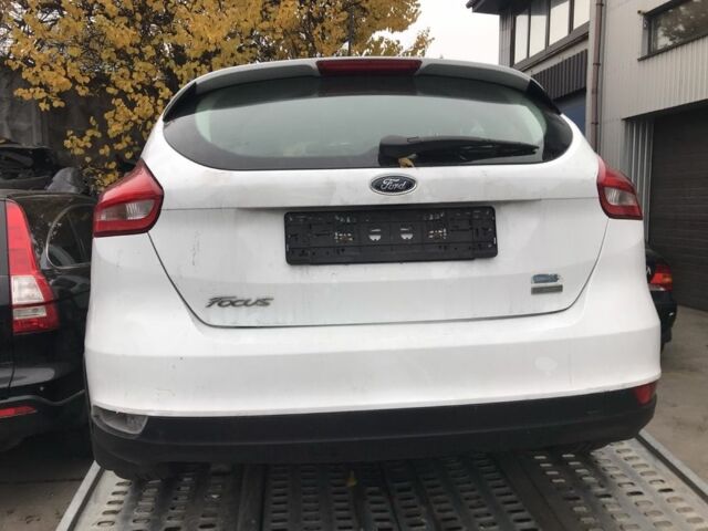 Білий Форд Фокус, об'ємом двигуна 1 л та пробігом 89 тис. км за 4120 $, фото 1 на Automoto.ua