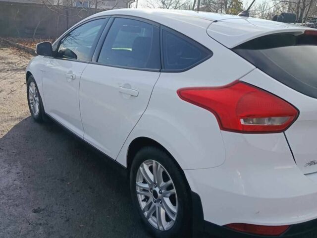 Белый Форд Фокус, объемом двигателя 1.6 л и пробегом 112 тыс. км за 9000 $, фото 10 на Automoto.ua