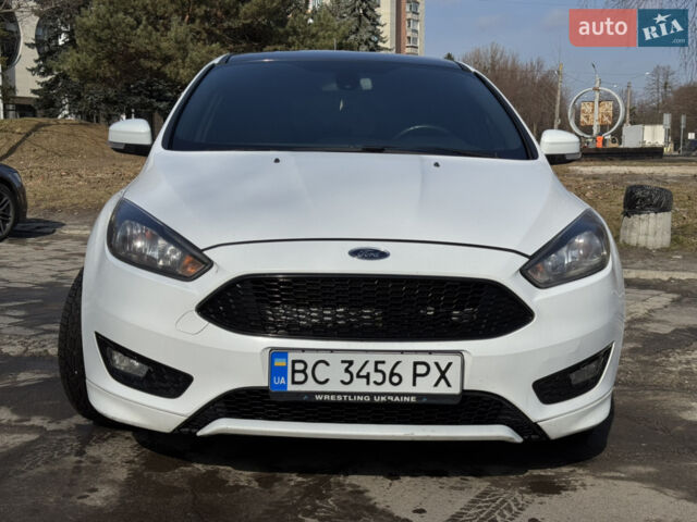 Білий Форд Фокус, об'ємом двигуна 1.5 л та пробігом 205 тис. км за 9800 $, фото 3 на Automoto.ua