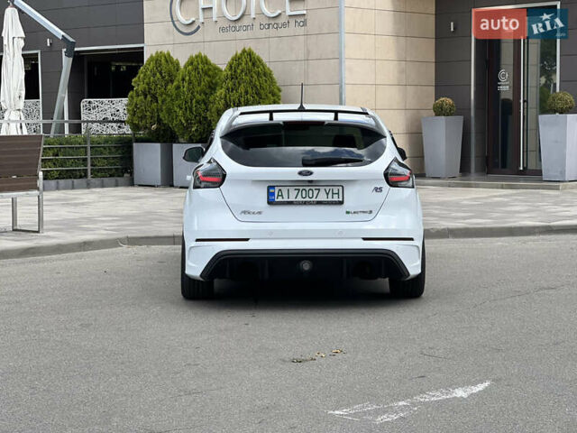 Белый Форд Фокус, объемом двигателя 0 л и пробегом 111 тыс. км за 12500 $, фото 14 на Automoto.ua